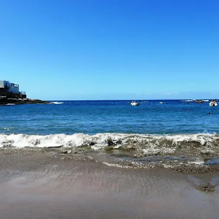 Апартаменты Blue Bay Paradise - Front With Sea View